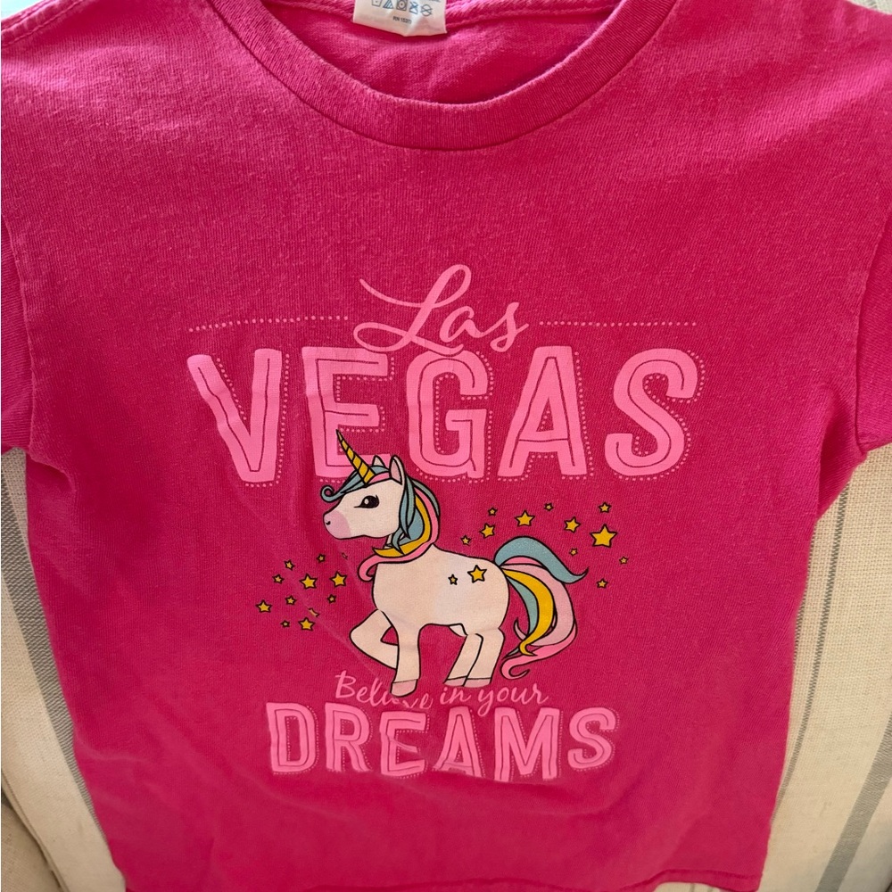 Girls Graphic Tee Bundle - 3 short sleeve shirts 5T - Picture 6 of 7